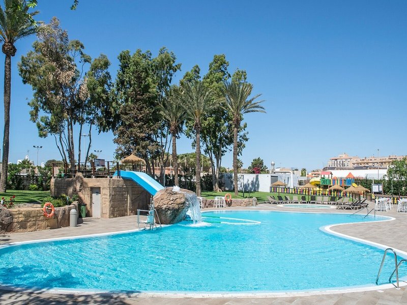 Pierre & Vacances Residenz Roquetas de Mar 11