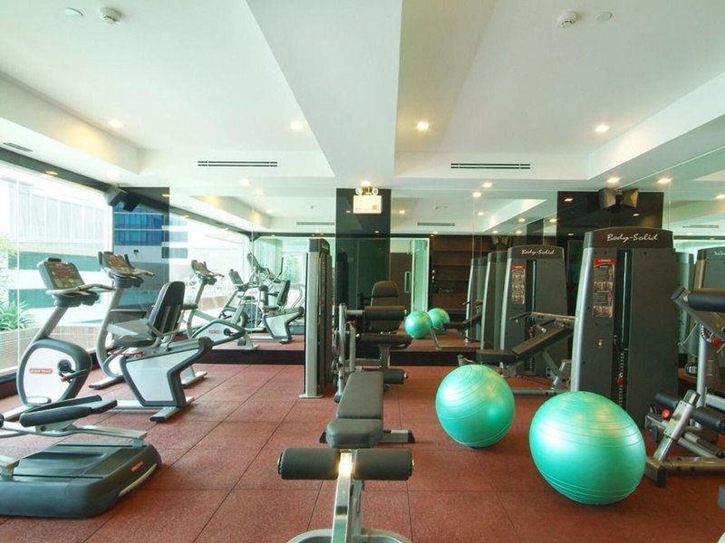 Amora NeoLuxe Hotel 9