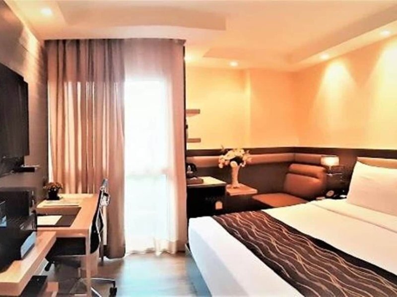 Amora NeoLuxe Hotel 16