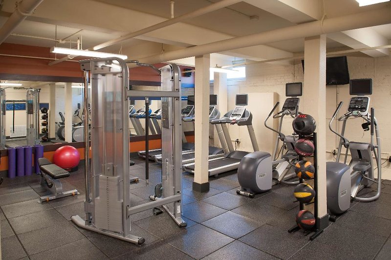 Hampton Inn & Suites New Orleans-Convention Center 1