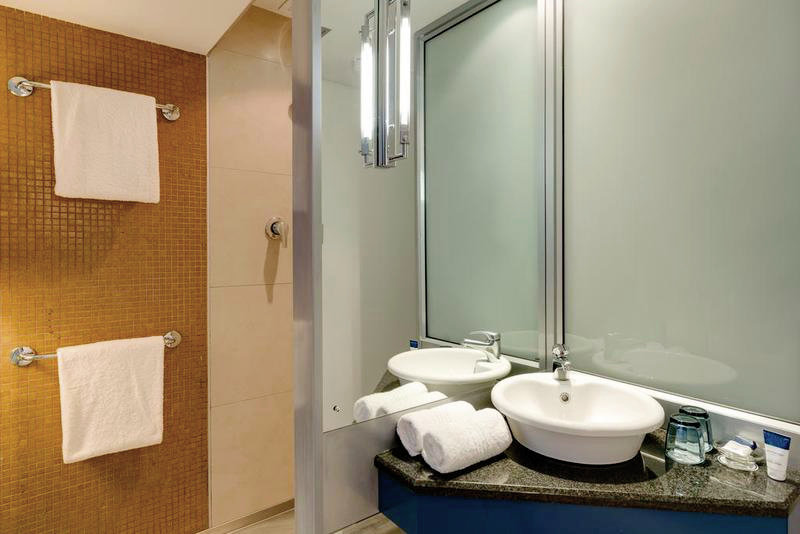 Protea Hotel Cape Town Sea Point 7