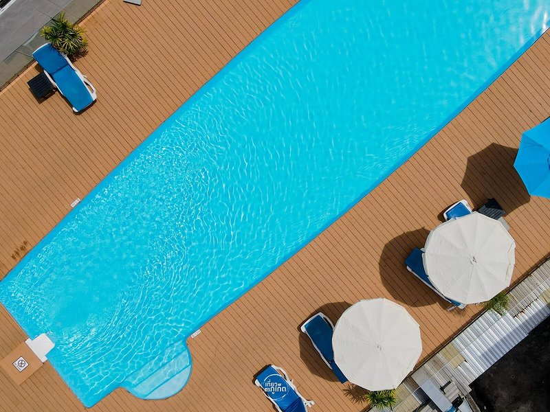 Days Inn by Wyndham Patong Beach 4