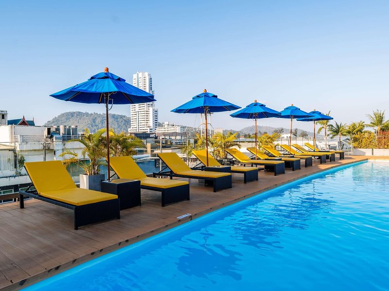 Days Inn by Wyndham Patong Beach 11