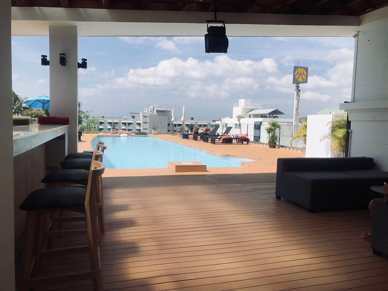 Days Inn by Wyndham Patong Beach 13