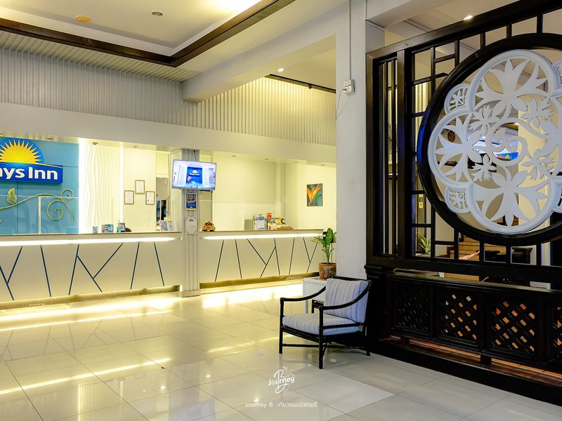 Days Inn by Wyndham Patong Beach 18