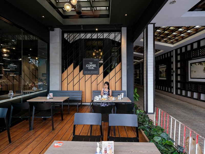 Days Inn by Wyndham Patong Beach 22