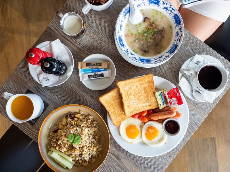 Days Inn by Wyndham Patong Beach 23