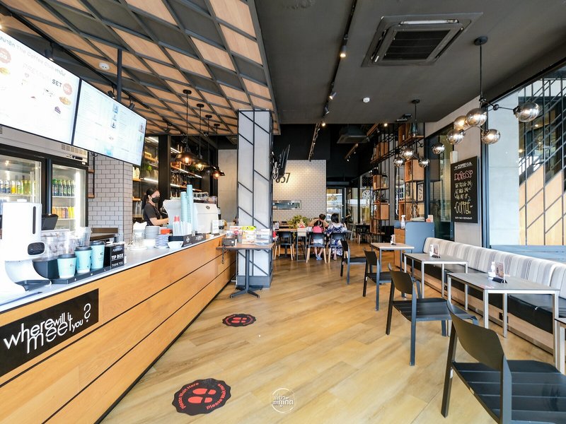 Days Inn by Wyndham Patong Beach 25