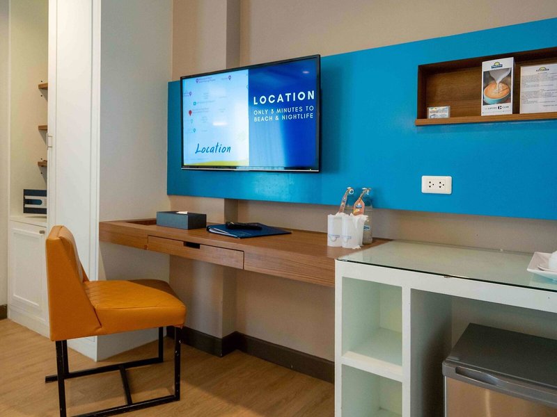 Days Inn by Wyndham Patong Beach 29