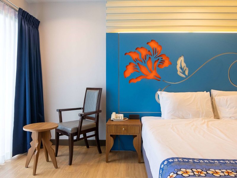 Days Inn by Wyndham Patong Beach 38