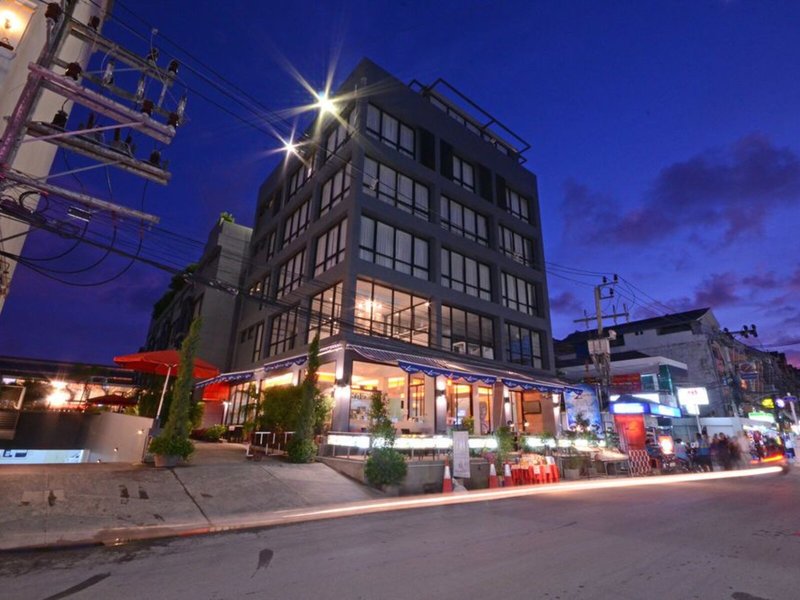 The Lantern Resorts Patong 1