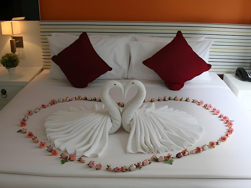 The Lantern Resorts Patong 22