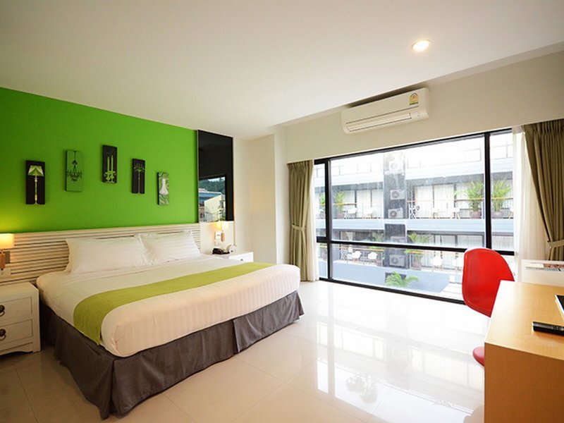 The Lantern Resorts Patong 24