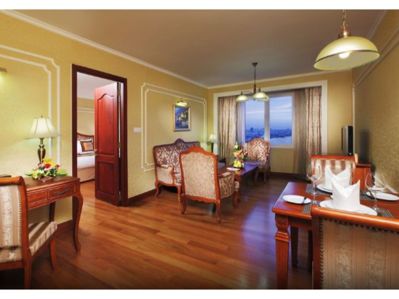 Grand Hotel Saigon 29