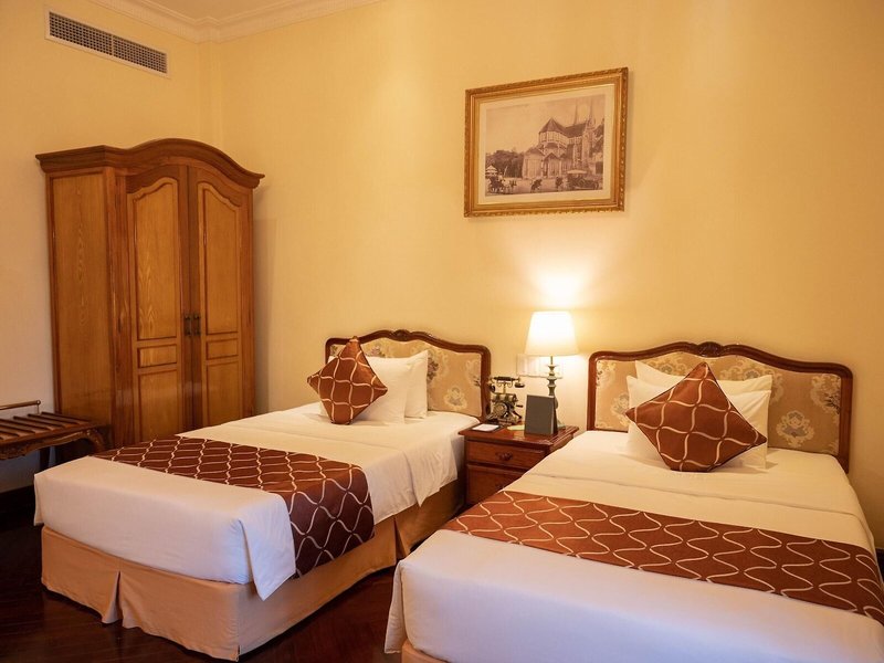 Grand Hotel Saigon 35