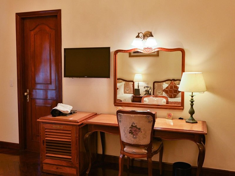 Grand Hotel Saigon 37