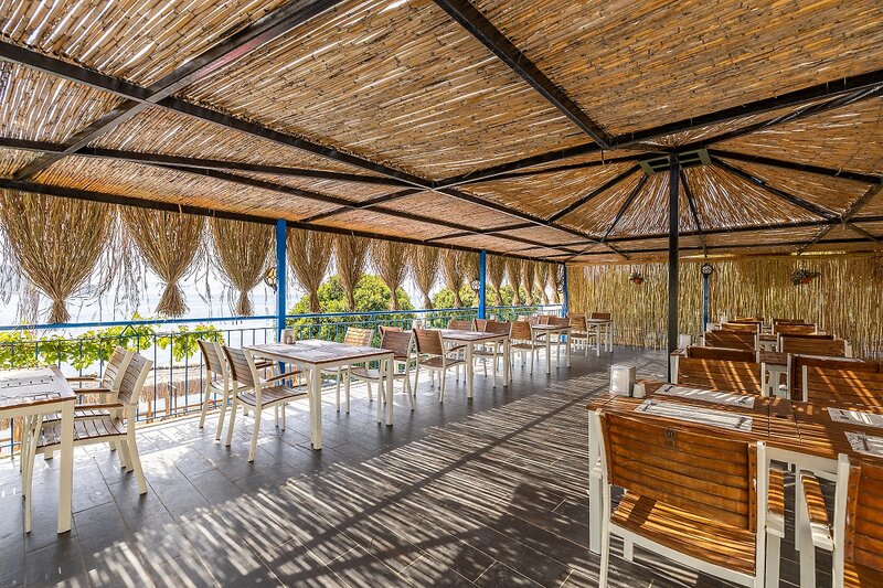 Maxsea Beach Hotel 14