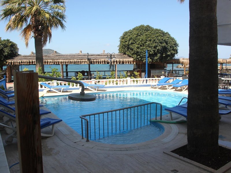 Tiana Moonlight Hotel  8