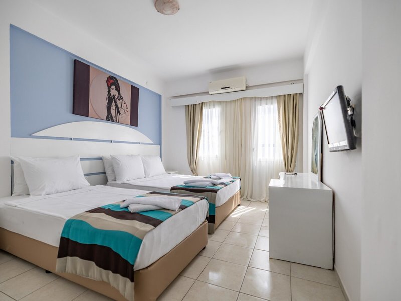 Tiana Moonlight Hotel  23