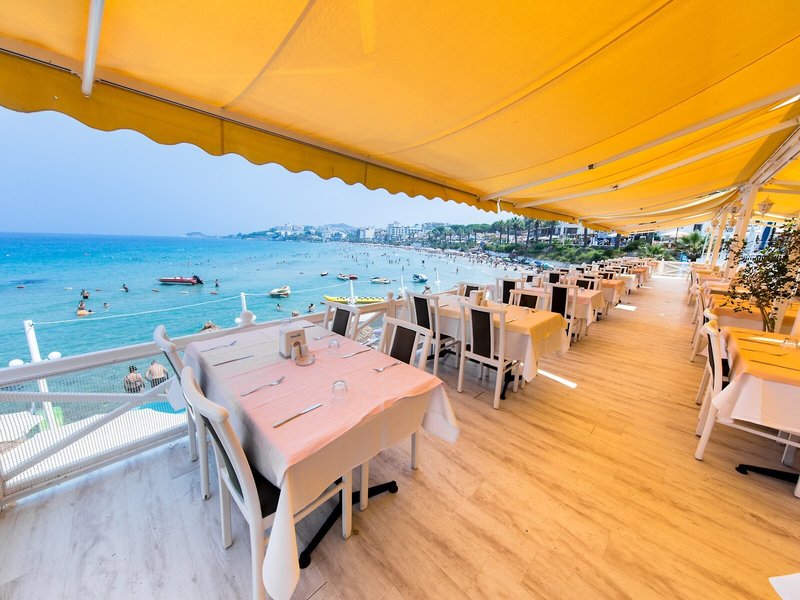 Marti Prime Beach Hotel 23