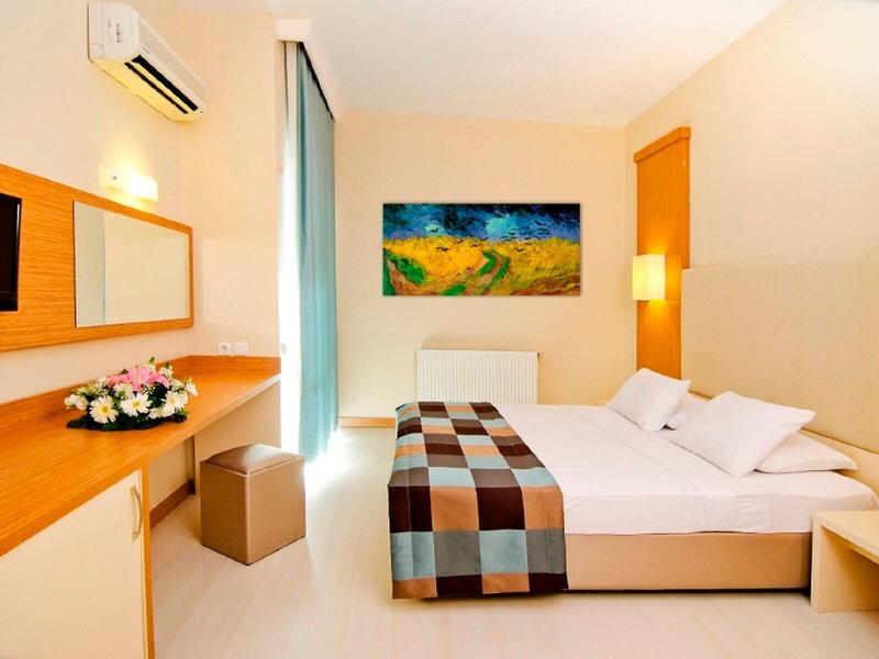 Marti Prime Beach Hotel 35