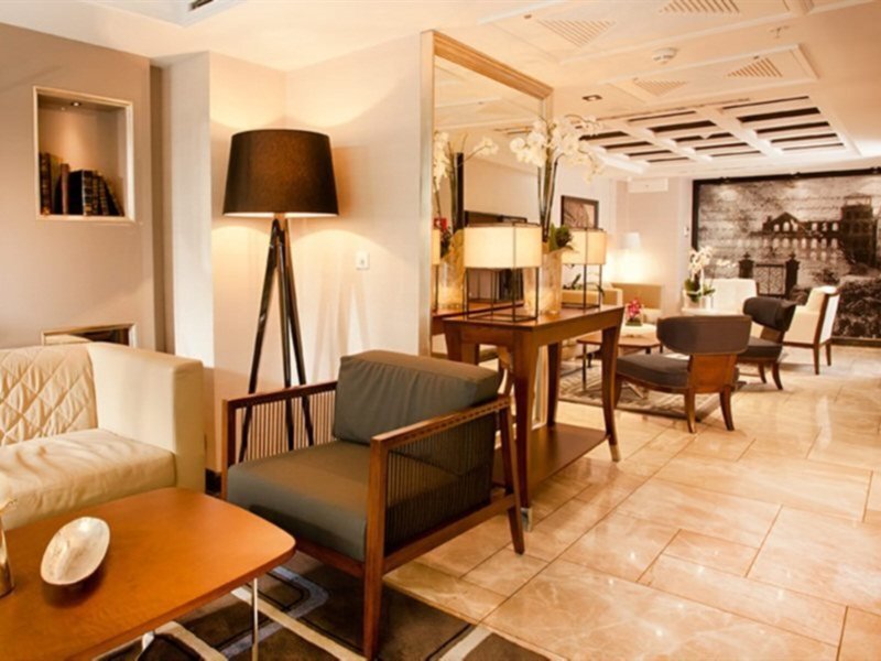 La Villa Hotel 2