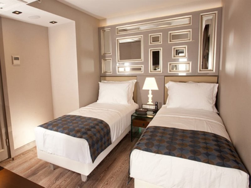La Villa Hotel 13