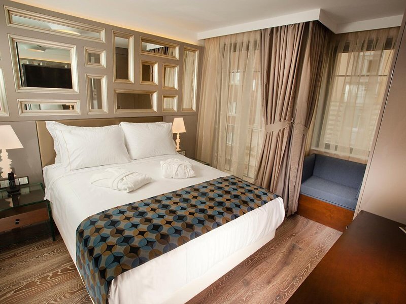 La Villa Hotel 17
