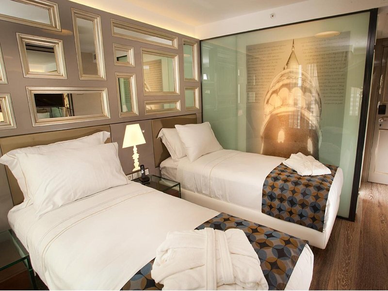 La Villa Hotel 19