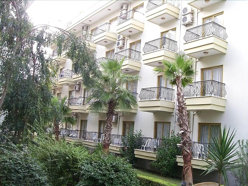 Belpoint Beach Hotel 1