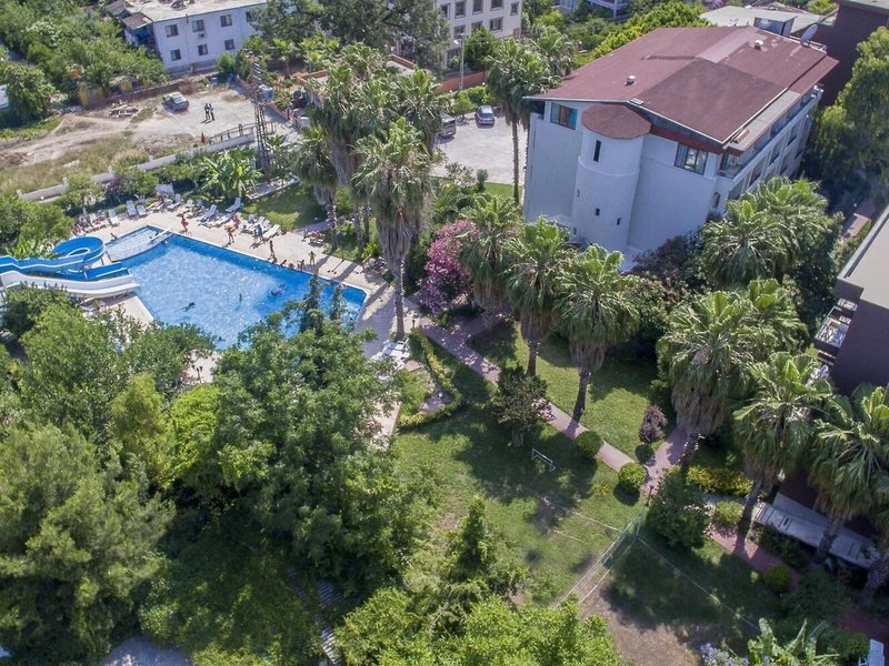 Belpoint Beach Hotel 9