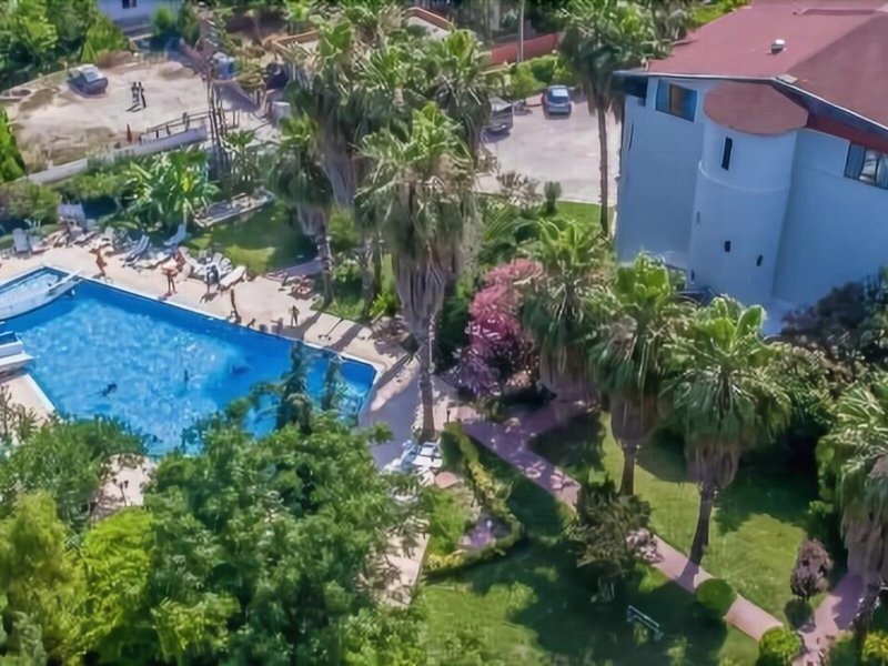 Belpoint Beach Hotel 10