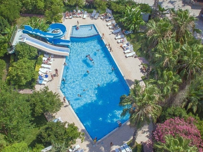 Belpoint Beach Hotel 11