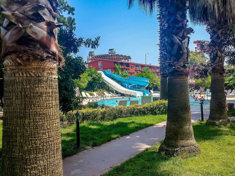 Belpoint Beach Hotel 3