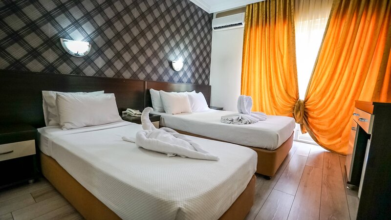 Castle Park Hotel 11