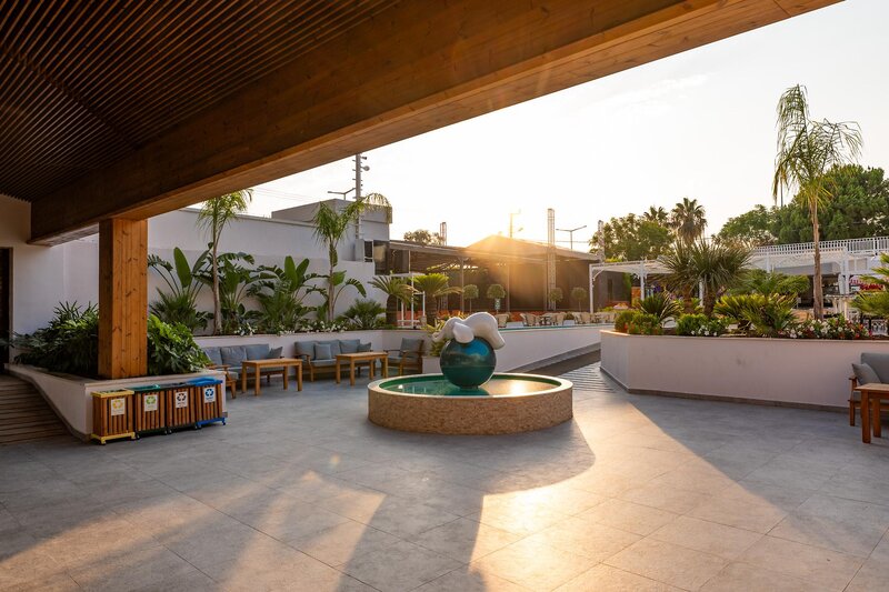 SunConnect Side Resort  9