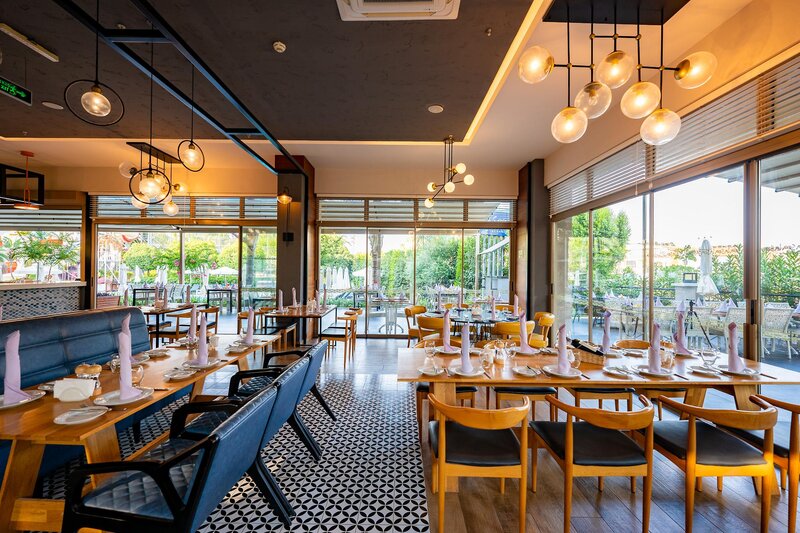 SunConnect Side Resort  24