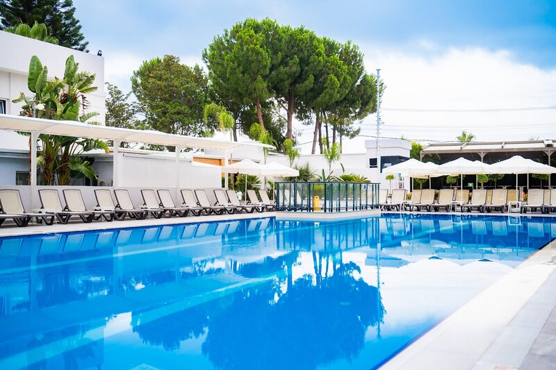 SunConnect Side Resort  29