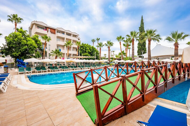 SunConnect Side Resort  38