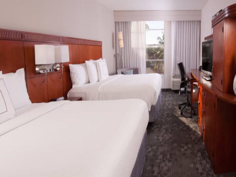 Courtyard Miami Coral Gables 38