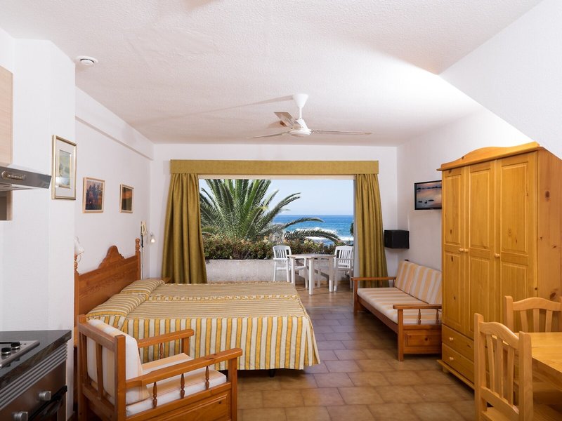 Apartamentos Charco del Conde 11