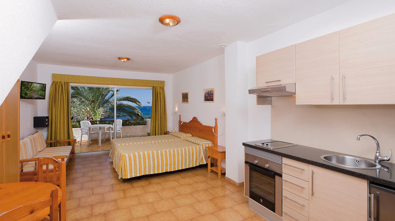 Apartamentos Charco del Conde 11