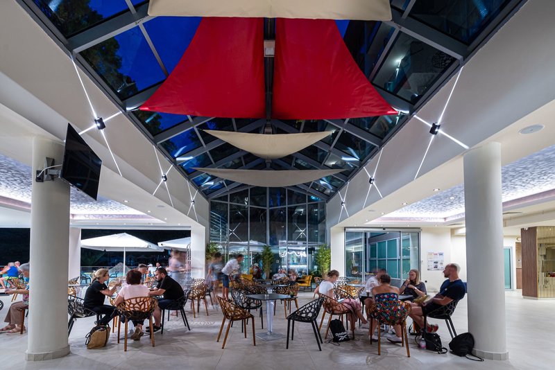 COOEE Mimosa Sunshine Hotel 8