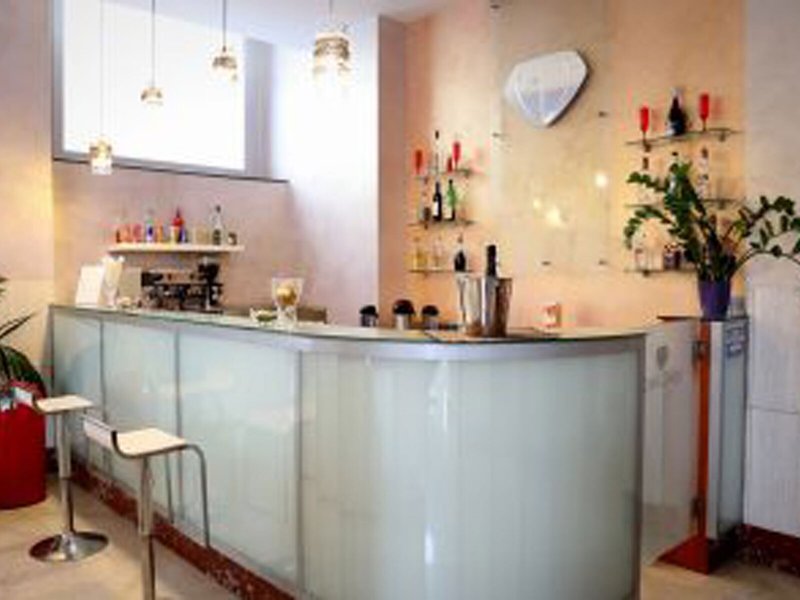 Diamond Hotel 4 - Bar