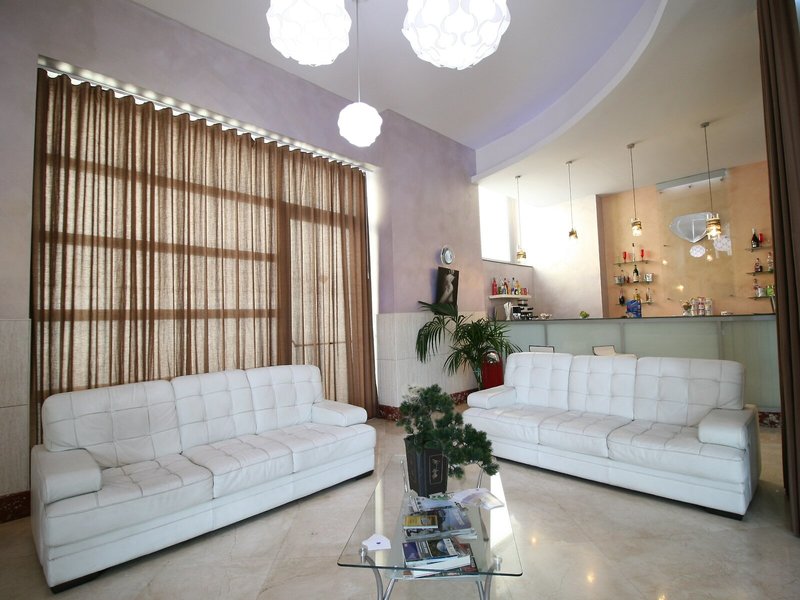 Diamond Hotel 5 - Room Example