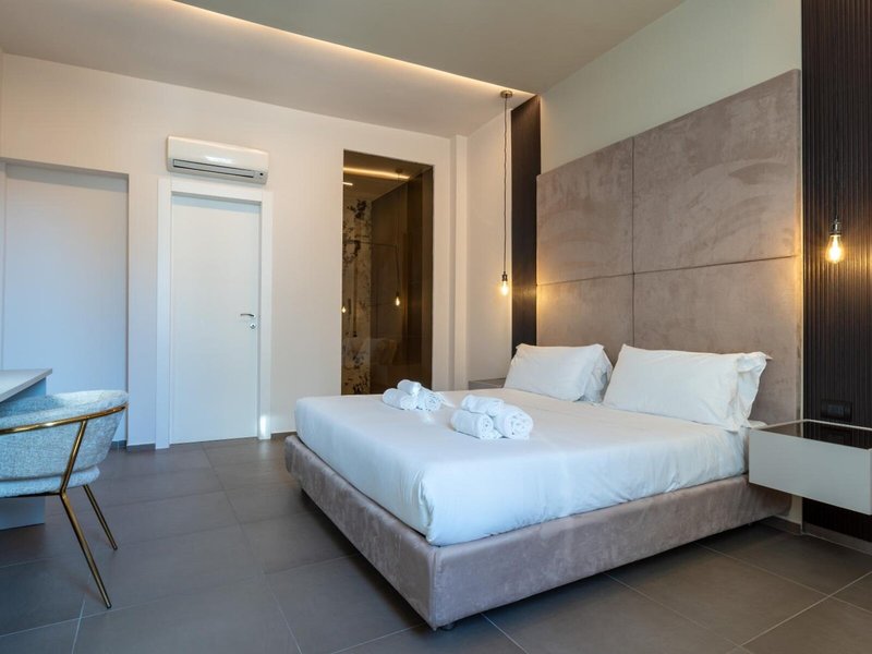Diamond Hotel 18 - Room Example