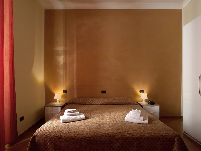Diamond Hotel 21 - Room Example