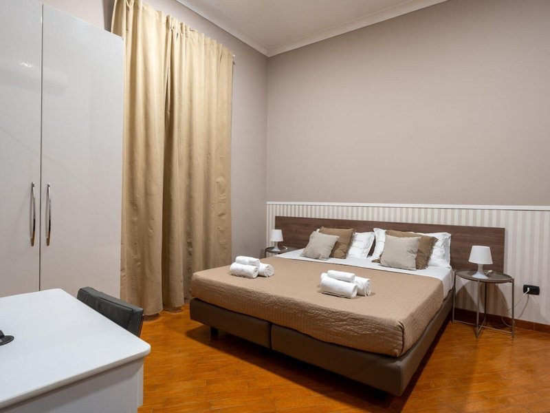 Diamond Hotel 23 - Room Example
