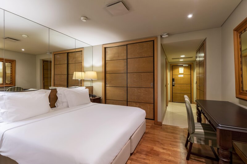 Royal Savoy Hotel 28