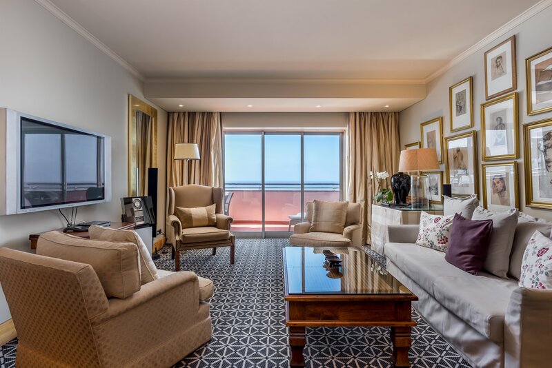 Royal Savoy Hotel 65